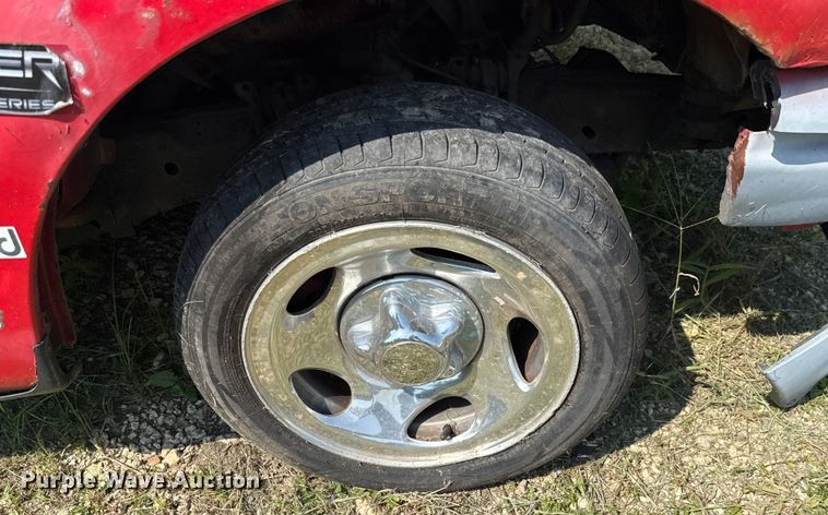 image for item EU0062 2002 Ford F150 pickup truck