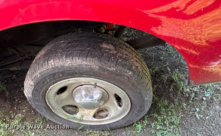 image for item EU0062 2002 Ford F150 pickup truck