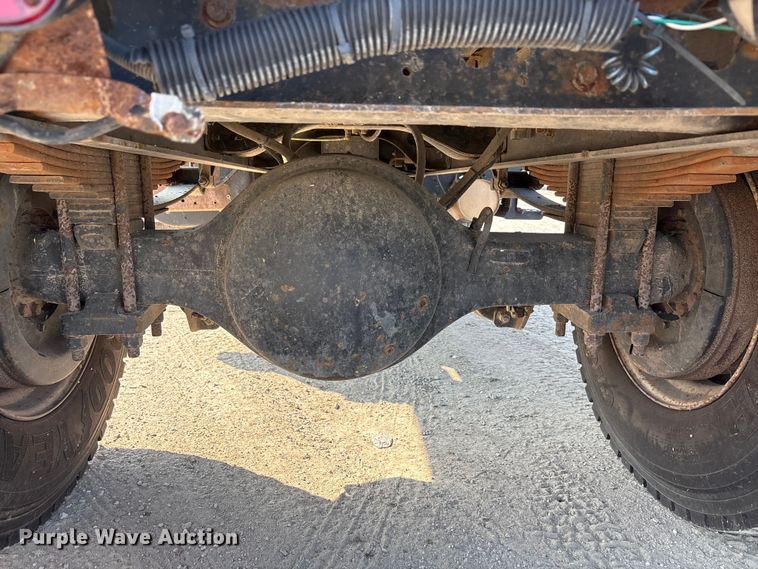 image for item EU0063 2009 Ford F750 dump truck