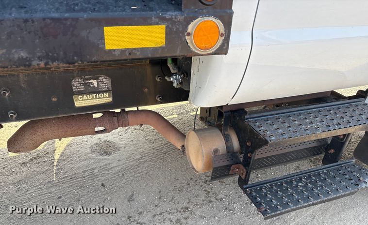 image for item EU0063 2009 Ford F750 dump truck