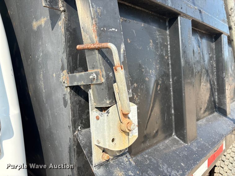 image for item EU0063 2009 Ford F750 dump truck