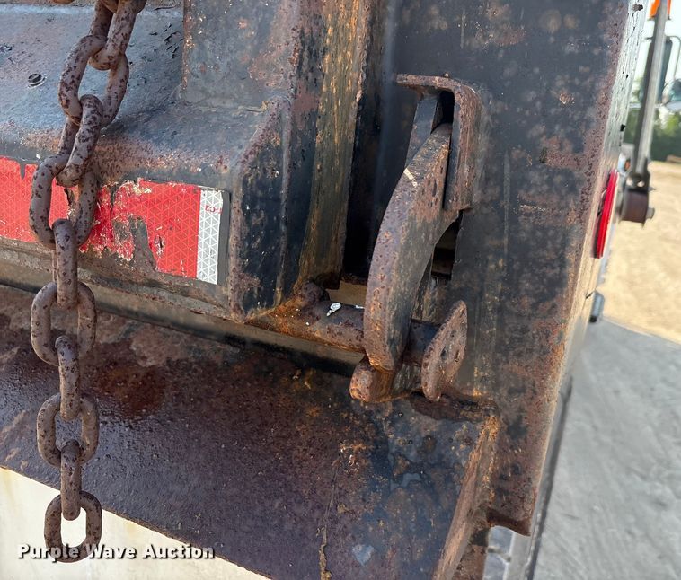 image for item EU0063 2009 Ford F750 dump truck