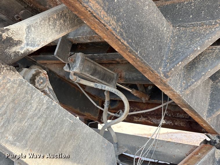 image for item EU0063 2009 Ford F750 dump truck