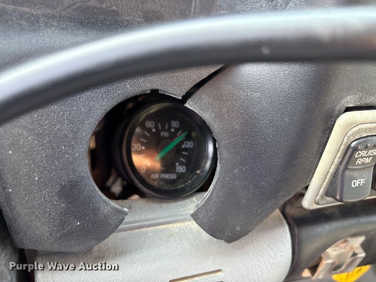 image for item EU0063 2009 Ford F750 dump truck