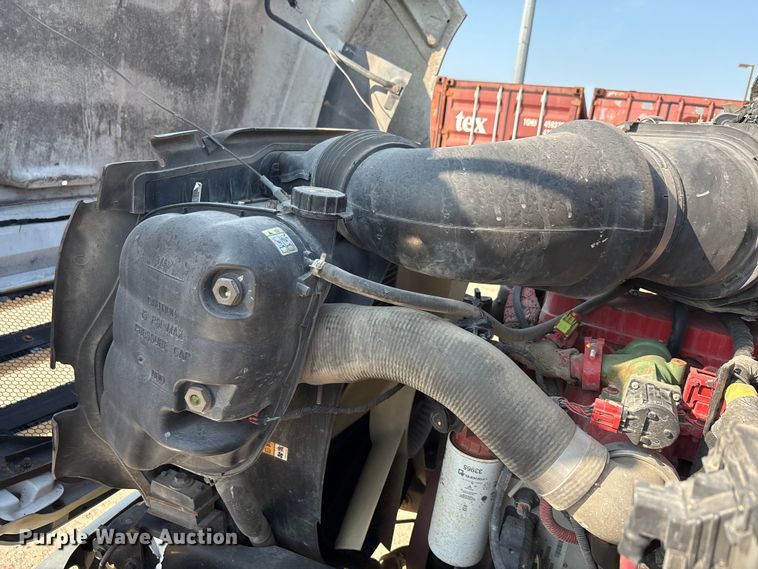 image for item EU0063 2009 Ford F750 dump truck