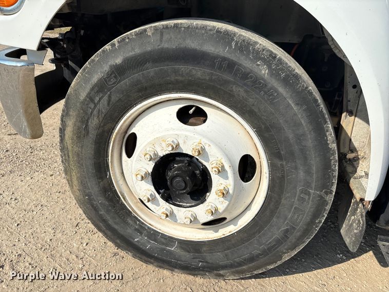 image for item EU0063 2009 Ford F750 dump truck