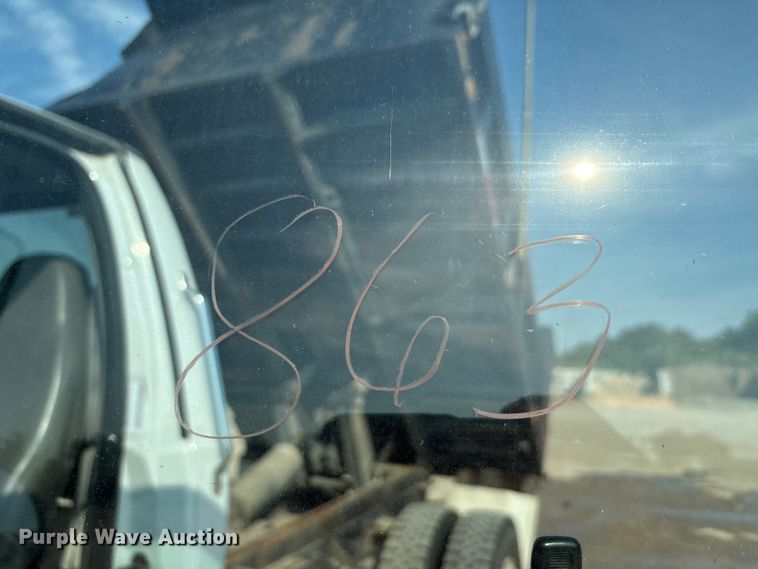 image for item EU0063 2009 Ford F750 dump truck