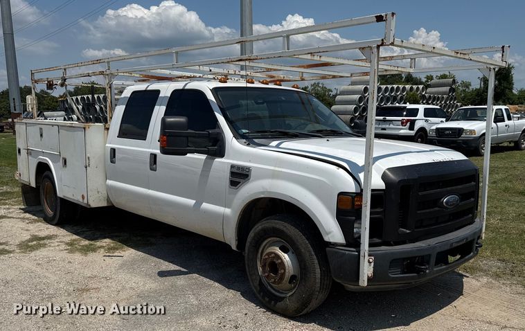 image for item EU0064 2010 Ford F350 Super Duty Crew Cab utility bed pickup truck