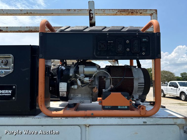 image for item EU0064 2010 Ford F350 Super Duty Crew Cab utility bed pickup truck