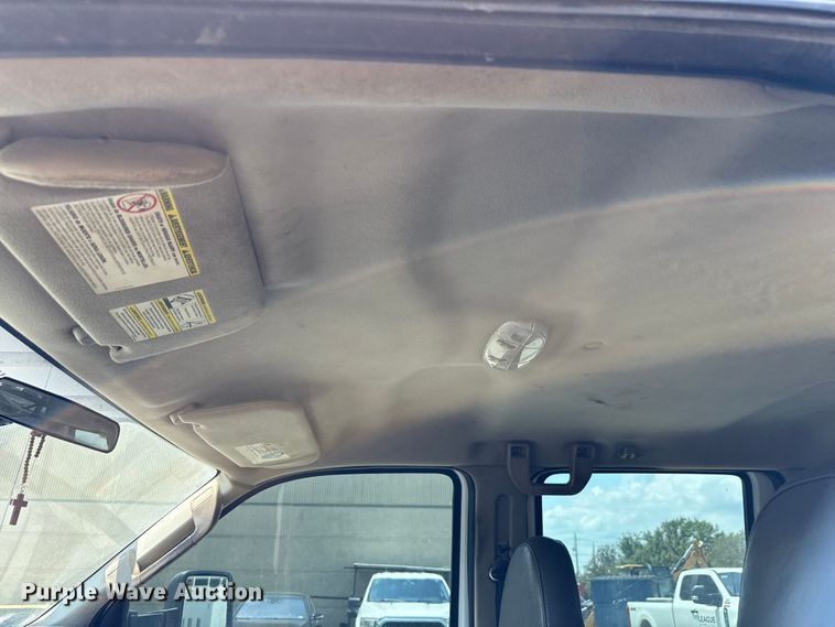 image for item EU0064 2010 Ford F350 Super Duty Crew Cab utility bed pickup truck