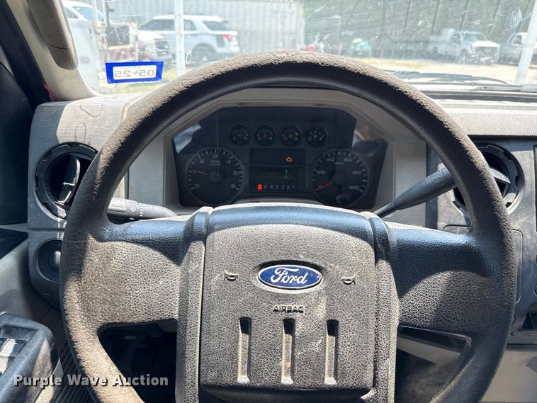 image for item EU0064 2010 Ford F350 Super Duty Crew Cab utility bed pickup truck