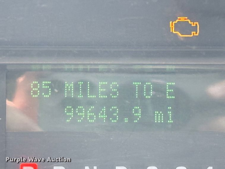 image for item EU0064 2010 Ford F350 Super Duty Crew Cab utility bed pickup truck