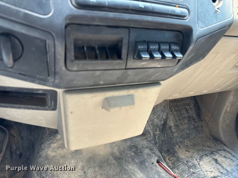 image for item EU0064 2010 Ford F350 Super Duty Crew Cab utility bed pickup truck