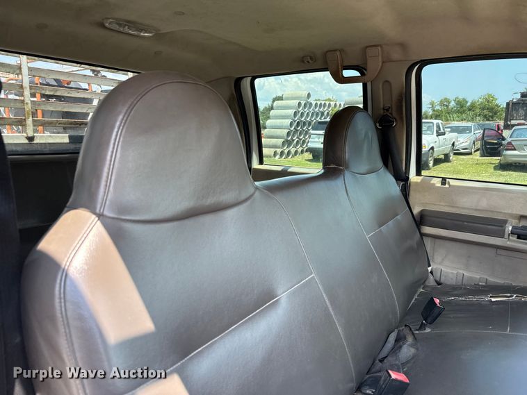 image for item EU0064 2010 Ford F350 Super Duty Crew Cab utility bed pickup truck