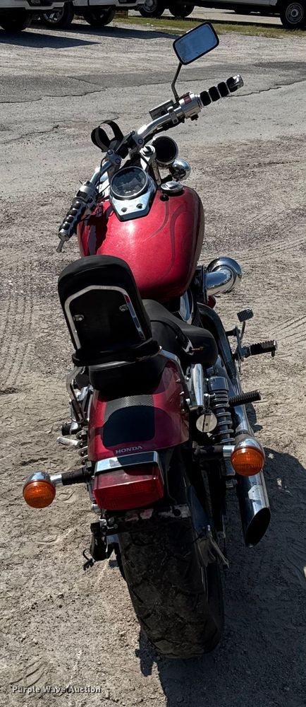 image for item EU0065 2006 Honda VT750 motorcycle