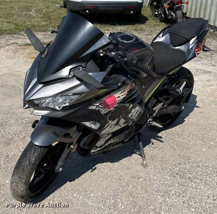 image for item EU0066 2021 Kawasaki EX400 Ninja motorcycle