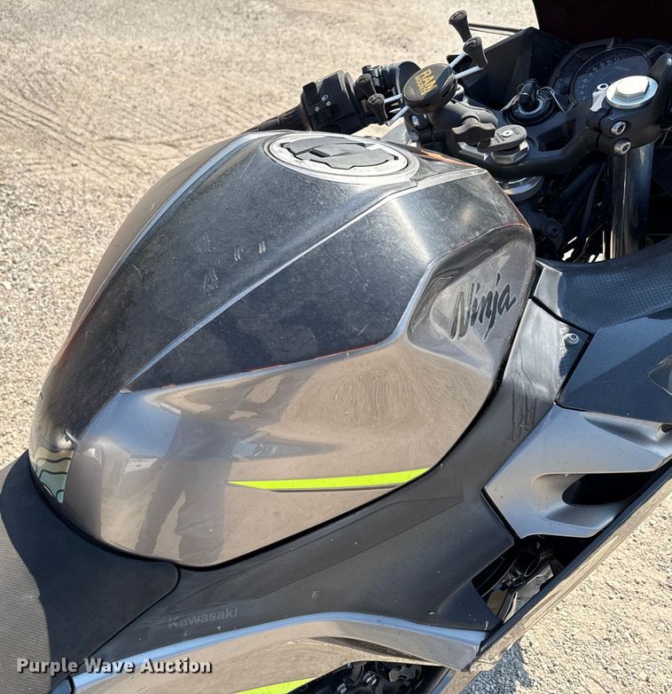 image for item EU0066 2021 Kawasaki EX400 Ninja motorcycle