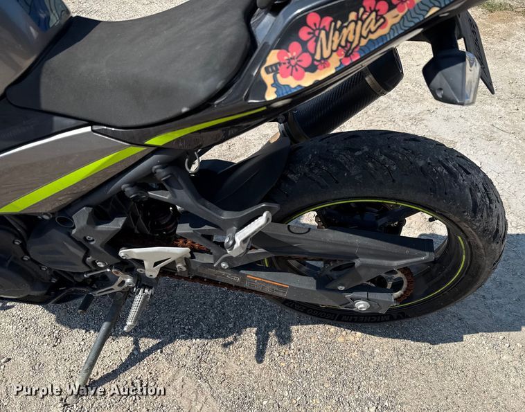 image for item EU0066 2021 Kawasaki EX400 Ninja motorcycle