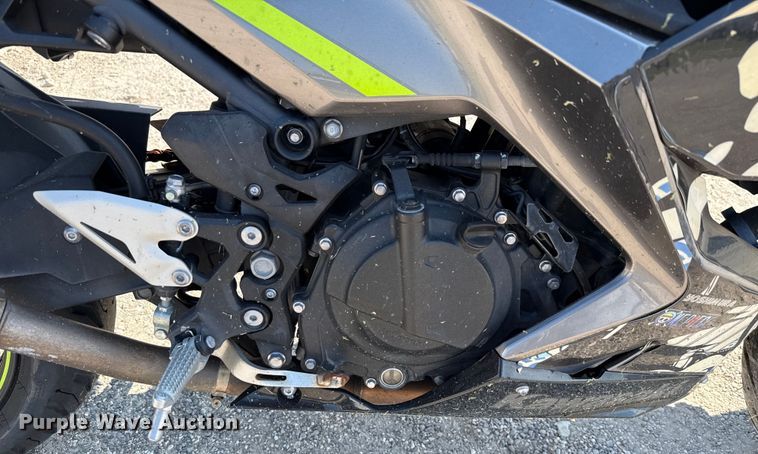 image for item EU0066 2021 Kawasaki EX400 Ninja motorcycle