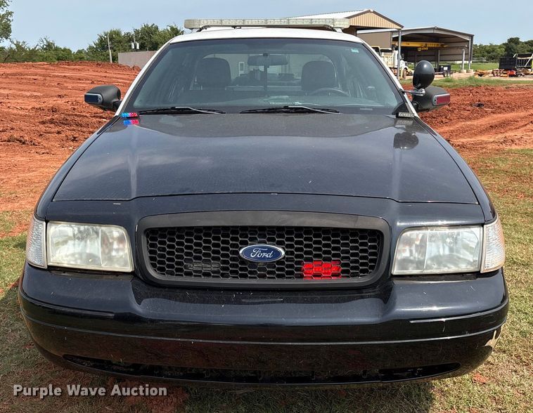 image for item EU3671 2010 Ford Crown Victoria Police Interceptor 