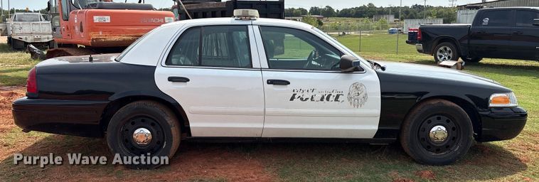 image for item EU3671 2010 Ford Crown Victoria Police Interceptor 