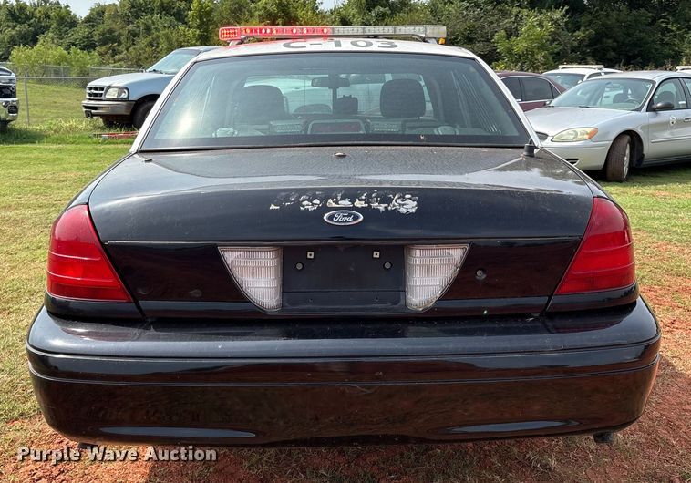 image for item EU3671 2010 Ford Crown Victoria Police Interceptor 