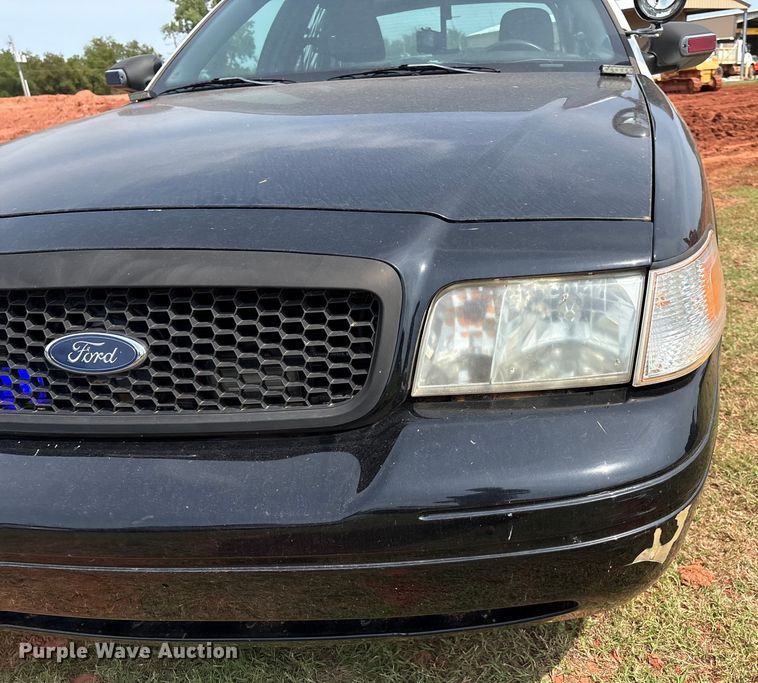 image for item EU3671 2010 Ford Crown Victoria Police Interceptor 