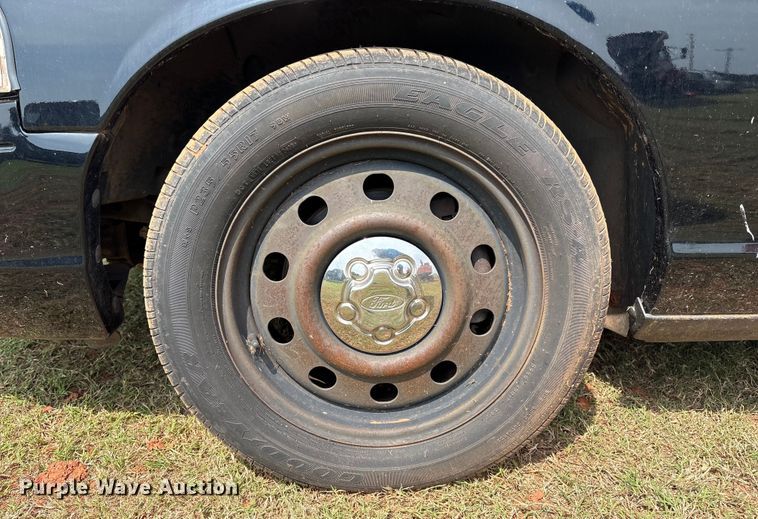 image for item EU3671 2010 Ford Crown Victoria Police Interceptor 