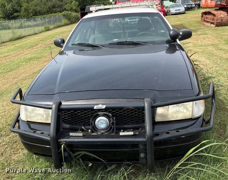 image for item EU3672 2010 Ford Crown Victoria Police Interceptor 