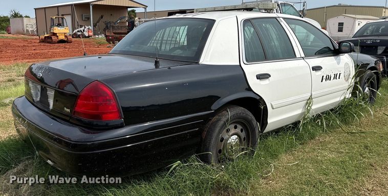 image for item EU3672 2010 Ford Crown Victoria Police Interceptor 
