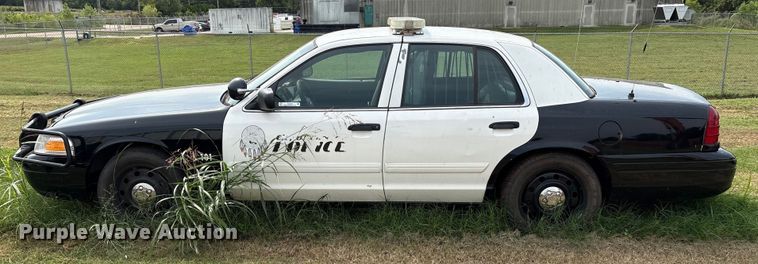 image for item EU3672 2010 Ford Crown Victoria Police Interceptor 