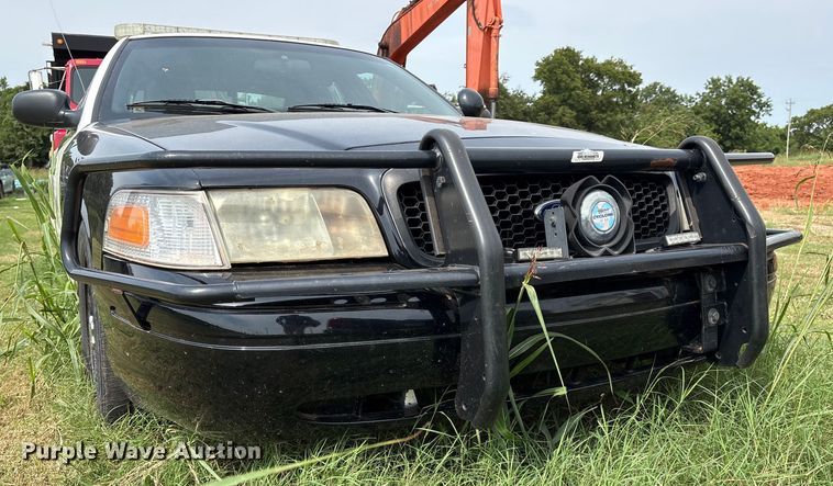 image for item EU3672 2010 Ford Crown Victoria Police Interceptor 