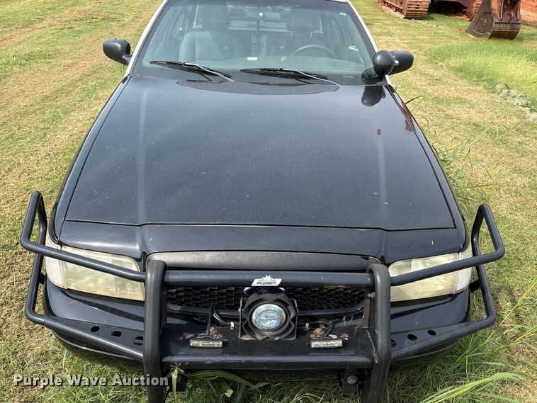 image for item EU3672 2010 Ford Crown Victoria Police Interceptor 