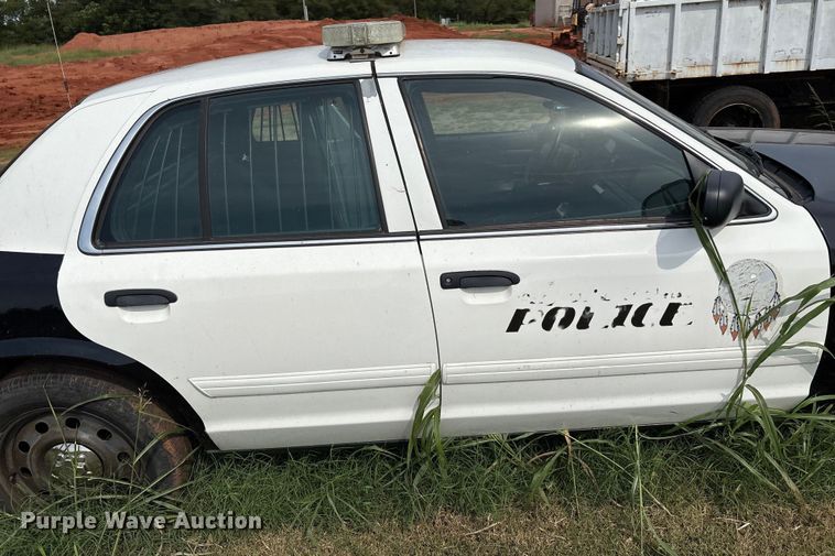 image for item EU3672 2010 Ford Crown Victoria Police Interceptor 