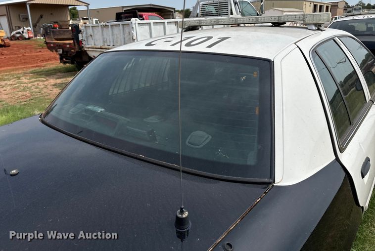 image for item EU3672 2010 Ford Crown Victoria Police Interceptor 