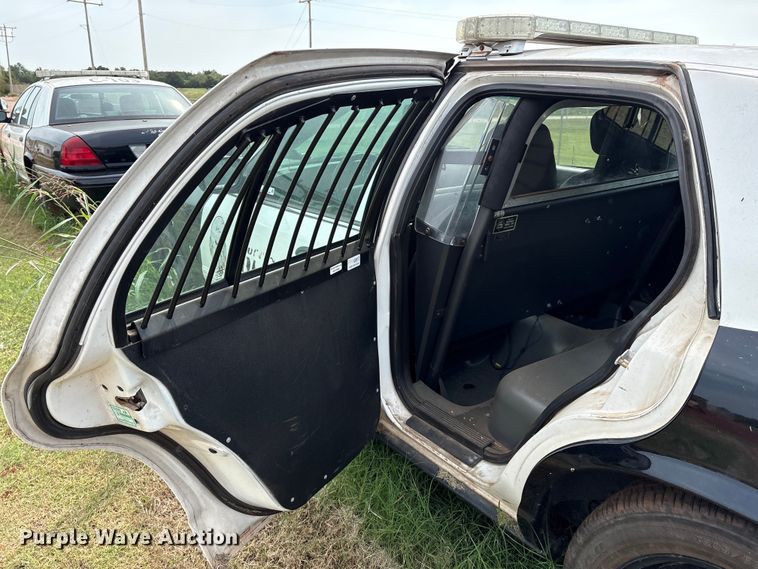 image for item EU3672 2010 Ford Crown Victoria Police Interceptor 