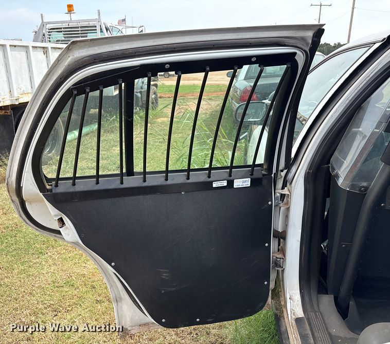 image for item EU3672 2010 Ford Crown Victoria Police Interceptor 