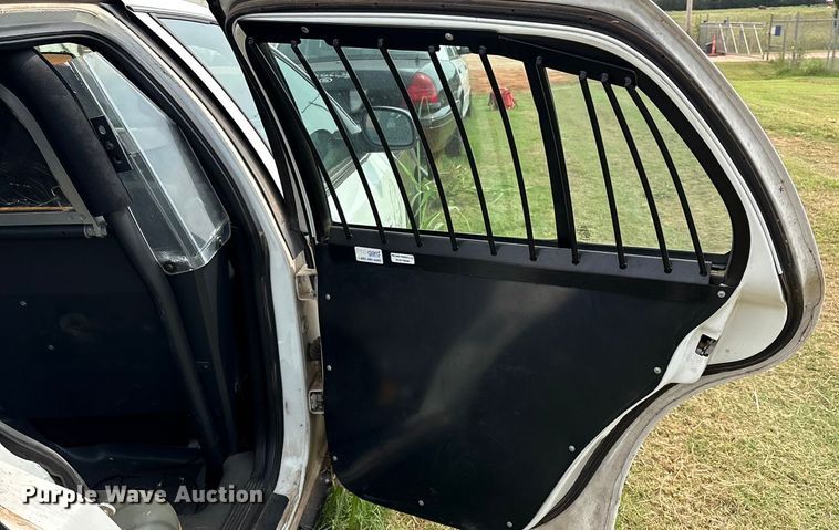 image for item EU3672 2010 Ford Crown Victoria Police Interceptor 