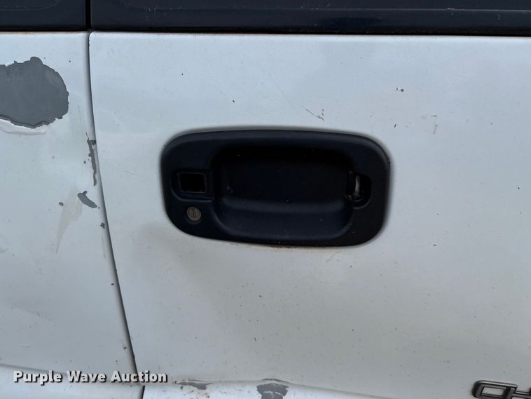 image for item EU3675 2004 Chevrolet Tahoe SUV