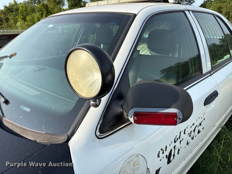 image for item EU3677 2010 Ford Crown Victoria Police Interceptor 