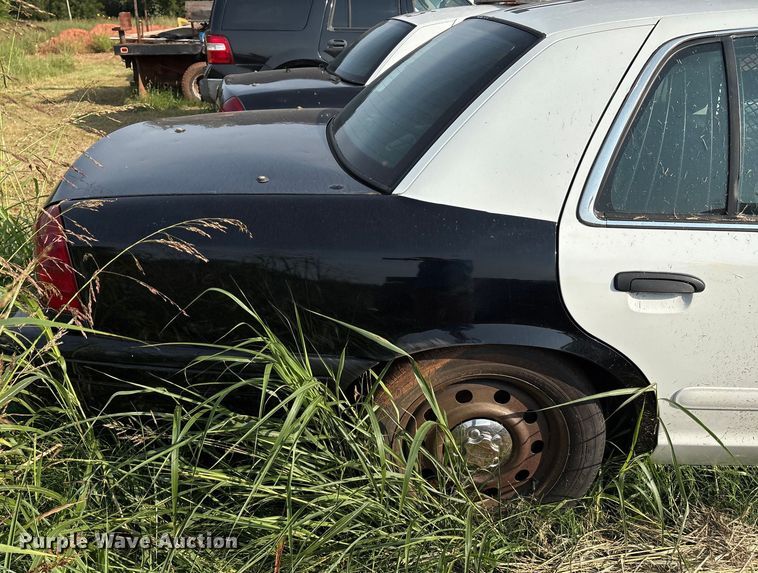 image for item EU3677 2010 Ford Crown Victoria Police Interceptor 