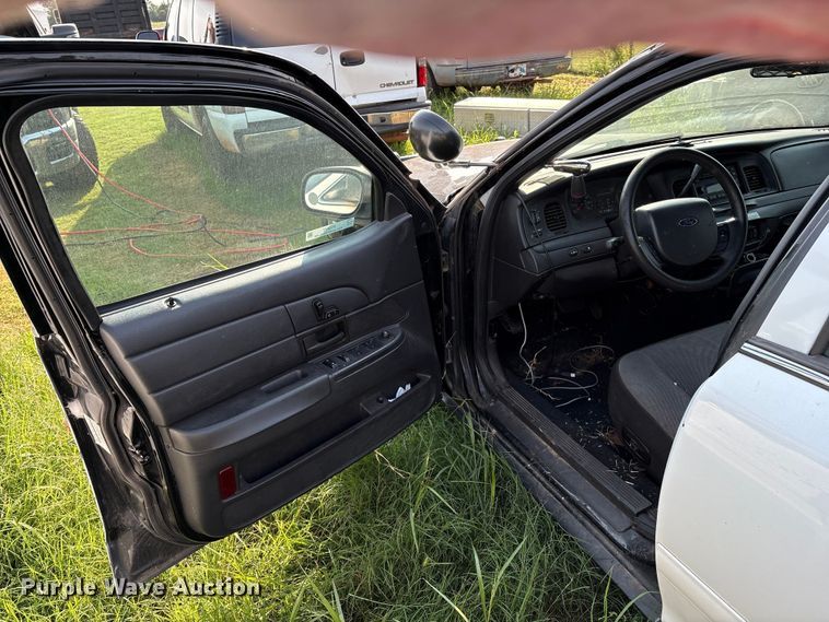 image for item EU3677 2010 Ford Crown Victoria Police Interceptor 