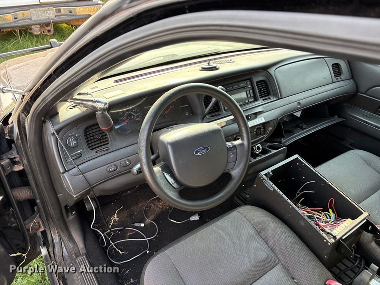 image for item EU3677 2010 Ford Crown Victoria Police Interceptor 
