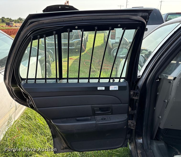 image for item EU3677 2010 Ford Crown Victoria Police Interceptor 