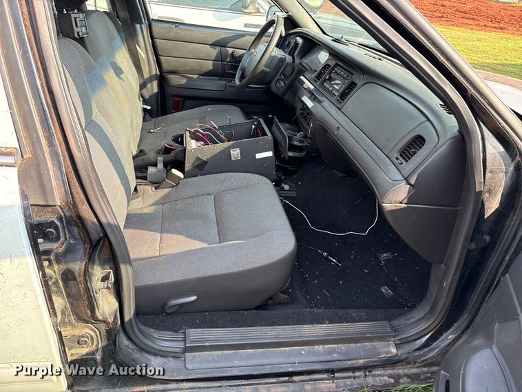 image for item EU3677 2010 Ford Crown Victoria Police Interceptor 