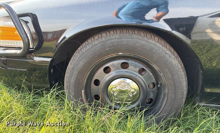 image for item EU3677 2010 Ford Crown Victoria Police Interceptor 