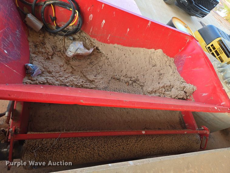 image for item EU3678 Ty-crop Quickpass 300 top dresser spreader