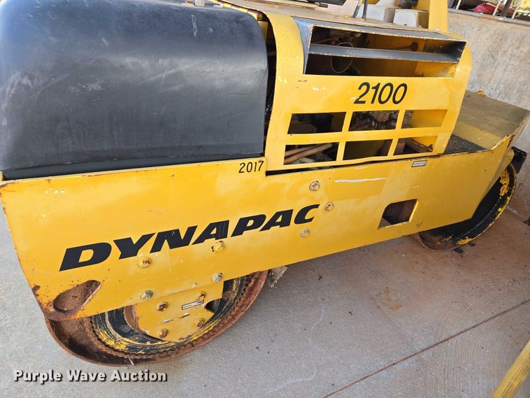image for item EU3679 Dynapac 2100 double drum roller