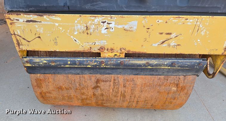 image for item EU3679 Dynapac 2100 double drum roller