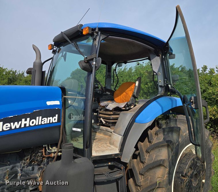 image for item EU3681 2006 New Holland TS115A MFWD tractor